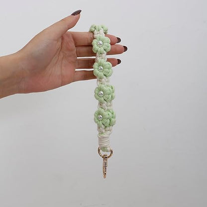 Cute Green Macrame Keychain - Boho Flower Wristlet for Women